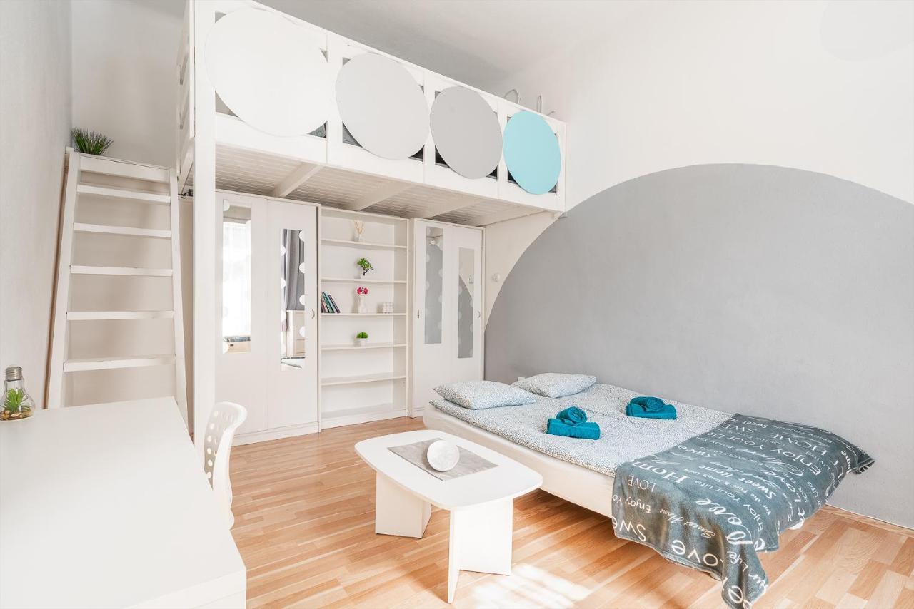 Sunny Dots Apartment - Free Parking! Budapest Exteriör bild