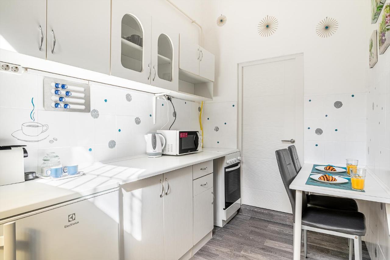 Sunny Dots Apartment - Free Parking! Budapest Exteriör bild