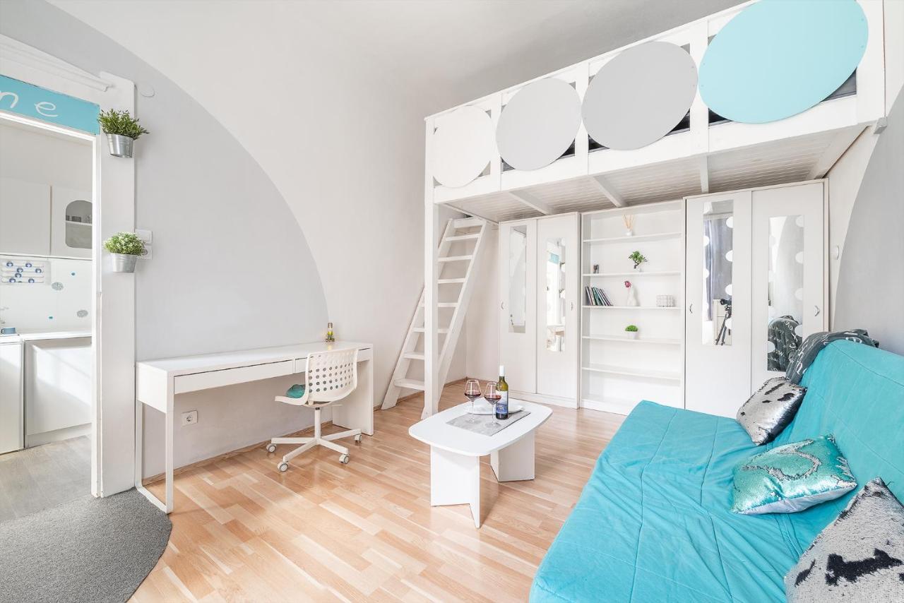 Sunny Dots Apartment - Free Parking! Budapest Exteriör bild