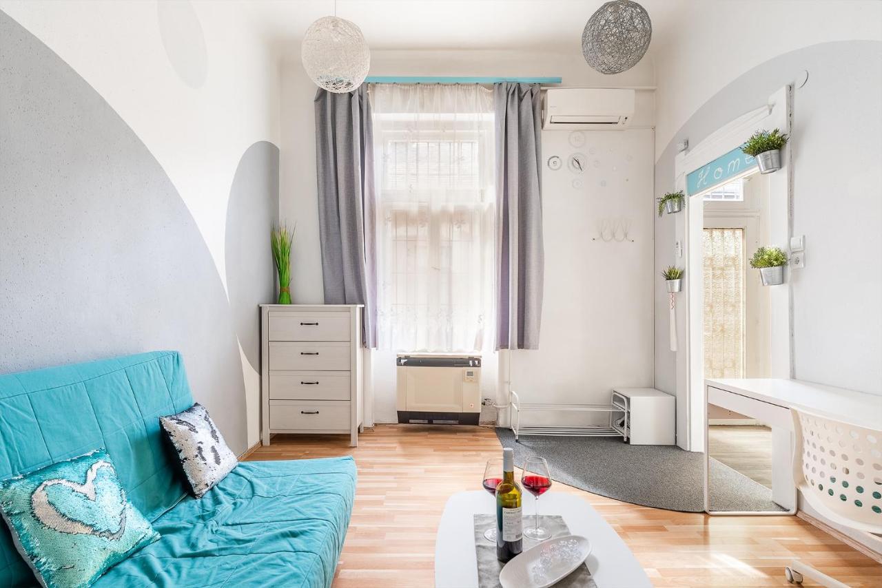 Sunny Dots Apartment - Free Parking! Budapest Exteriör bild