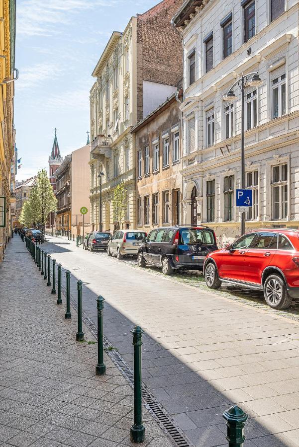 Sunny Dots Apartment - Free Parking! Budapest Exteriör bild